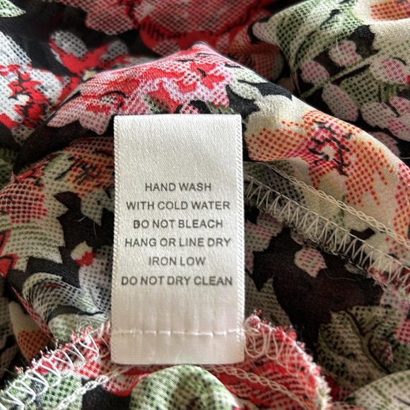 Charlotte Russe size XL Floral Long Sleeve Blouse - Picture 6 of 6